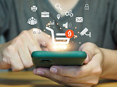 online-shopping-konzept-und-e-commerce-technologie-auswahl-der-produkte-im-warenkorb.jpg?b=1&s=170x170&k=20&c=hUbunU1hJ_GAz3MKBePeCw4XIsetu6BFTsk6FDkrMjA=