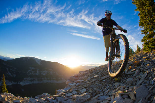 istock E-Bike Mountain Biker 1480852414