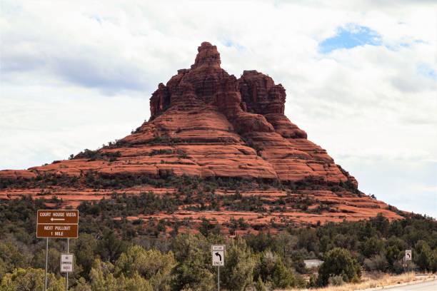 istock Bell Rock at Sedona 1480871721