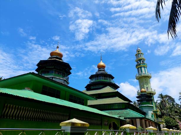 istock A beautiful mosque mimaret with a bright color combination 1480905473