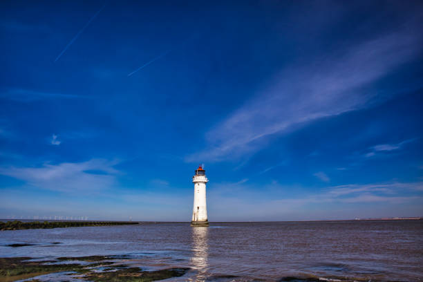 faro a fort perch rock, new brighton, wallasey, wirral, inghilterra, gran bretagna - perch rock lighthouse foto e immagini stock