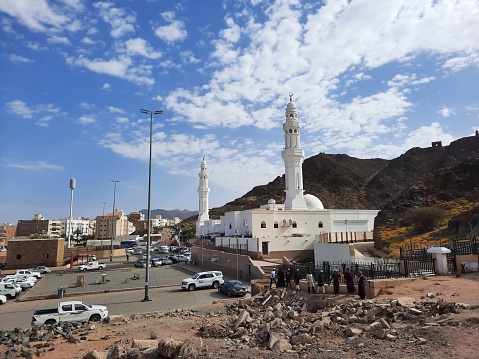A beautiful daytime view of the Khandaq Mosque in Madinah, Saudi Arabia.