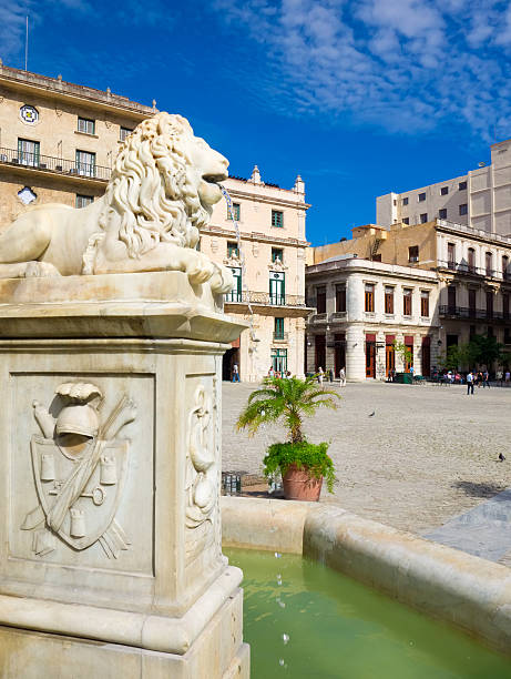 istock Fountain at the San Francisco Square in Havana 148092454