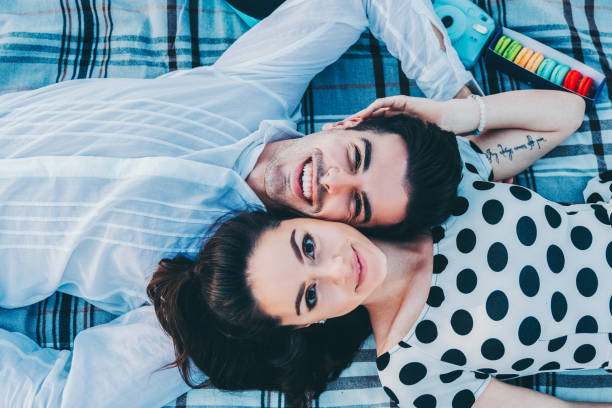 istock Happy couple on Valentine's day 1480978339
