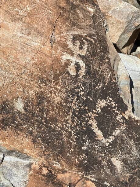 istock old  petroglyphs on rock walls 1481027638