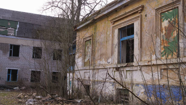 istock Part of a bomb-damaged brick building 1481040440