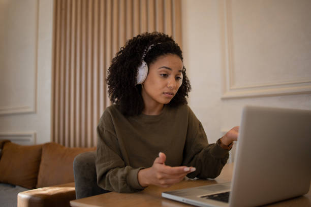 istock Woman working from home 1481070642