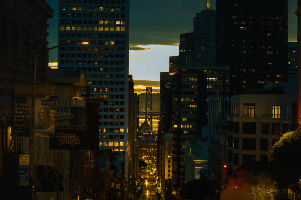 sunrise on california street in san francisco, california. - nob hill imagens e fotografias de stock