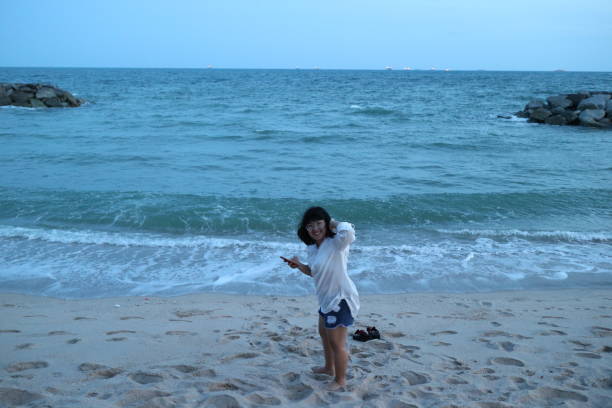 istock thai chubby girl at sea 1481093243