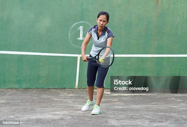 Foto de Jogador De Tênis e mais fotos de stock de Adulto - Adulto, Bola, Bola de Tênis