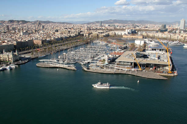 istock Water and City 1481107163