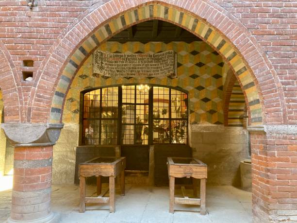 istock Italy - Piemonte - Torino - medieval town 1481124236