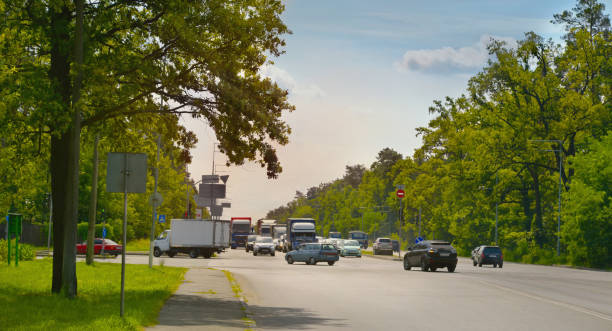 istock Busy crossroads in summer 1481183656