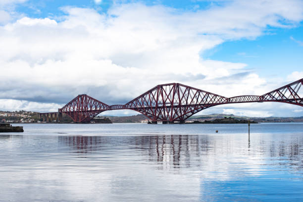 forth rail bridge a edimburgo, scozia. - scotland texas foto e immagini stock