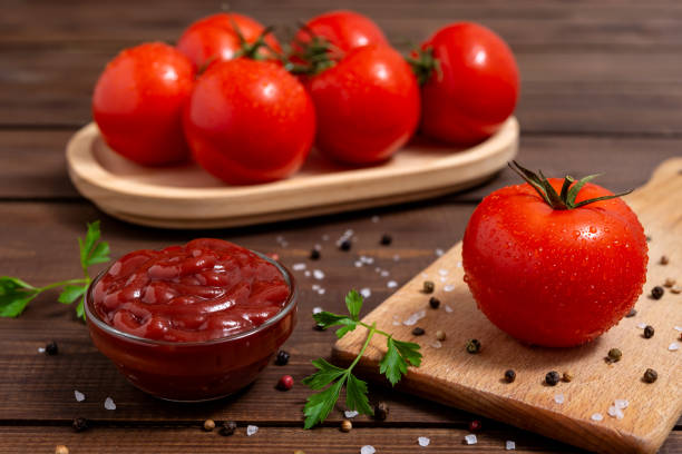 istock Bowl of ketchup or tomato sauce 1481223786
