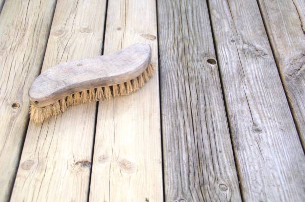 istock How to clean the veranda, getting away from gray tree. 1481236142
