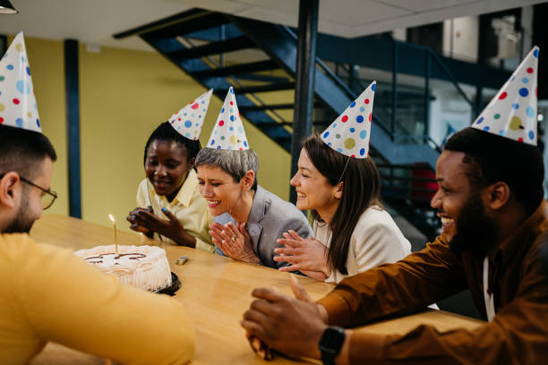 istock Surprising Birthday party in the office! 1481256013