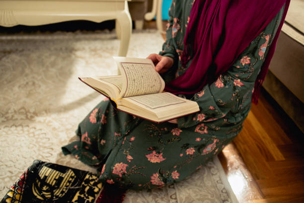 istock Islamic woman praying 1481264387