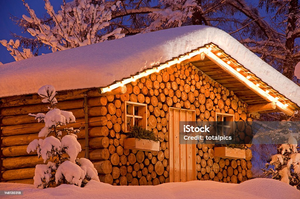 Weihnachten-Hütte im winter - Lizenzfrei Weihnachten Stock-Foto