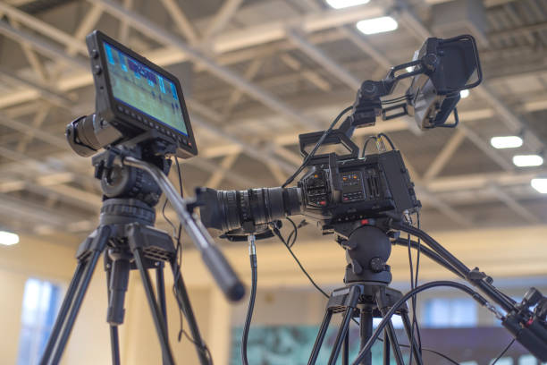 istock shooting a concert on television 1481308464
