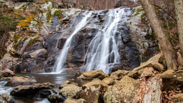 istock Lower White Oak Canyon Falls close up 1481369135