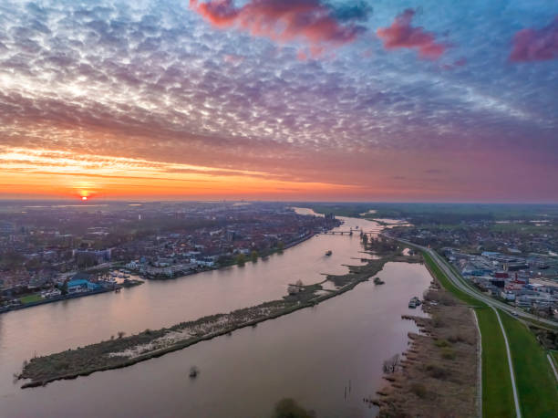 istock Kampen at the river IJssel during a springtime sunset 1481384844