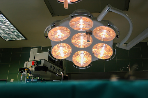Surgical light in an operating theatre