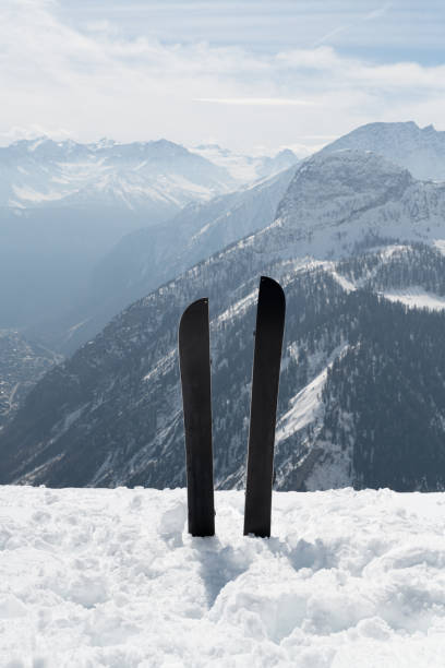 istock Skis planted in the snow 1481406466