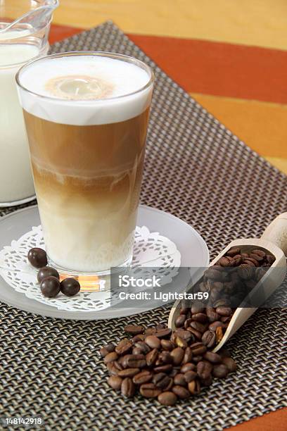 라떼 마키아토 커피-마실 것에 대한 스톡 사진 및 기타 이미지 - 커피-마실 것, 0명, 라떼