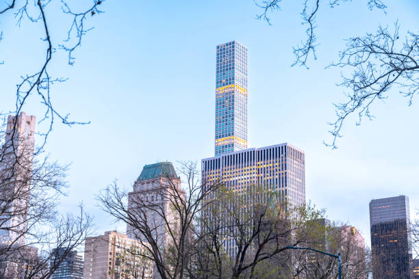 istock Central park nyc season spring bloom 1481469458