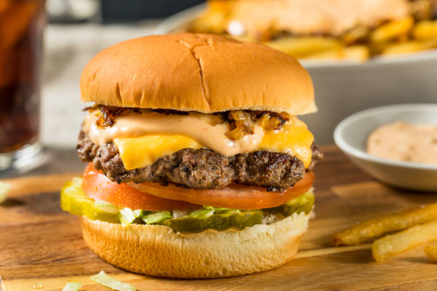 istock Fast Food Animal Cheeseburger 1481470306
