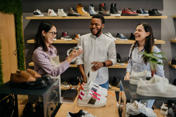 istock Women working in a shoe store 1481501276