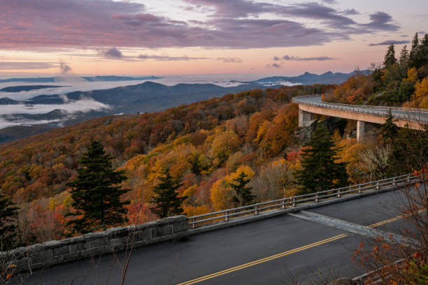 istock Sun Begins To Rise Over The Cloudy Blue Ridge Parkway 1481524187