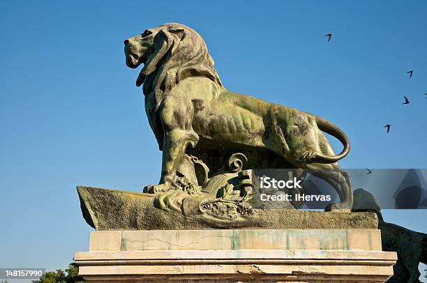 Камень Лев — стоковые фотографии и другие картинки Alfonso XII Monument - Alfonso XII Monument, Без людей, Горизонтальный