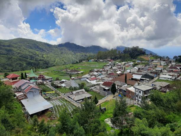 istock a village in the mountains 1481592947