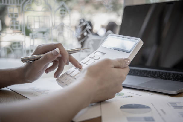 istock Accounting businesswomen 1481610551