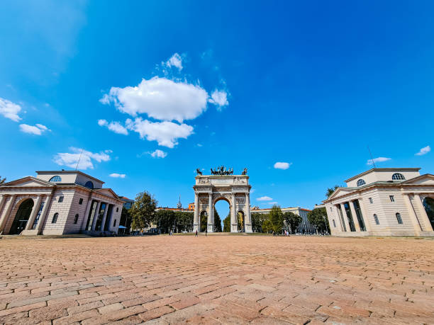 istock Arch Of Peace In Milan 1481665033