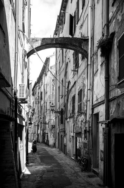 istock alley in Sanremo 1481666492