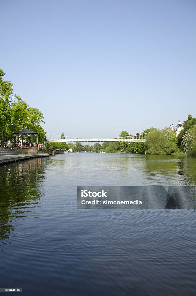 Rivière Dee et Pont suspendu de Chester - Photo de Angleterre libre de droits