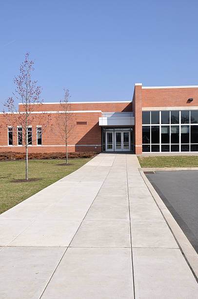 südlichen lehigh intermediate school in pennsylvania - elementary school building stock-fotos und bilder