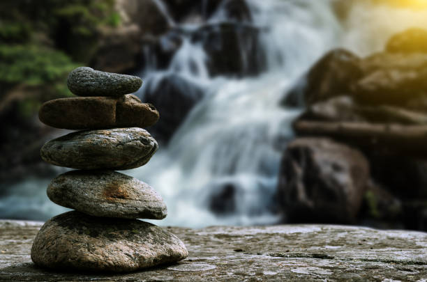 zen камни баланс - bamboo zen like buddhism spa treatment стоковые фото и изображения