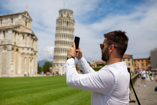 istock Taking pictures of the Leaning Tower 1481758044