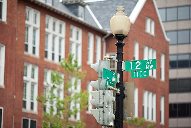 istock Washington Street Sign 148177240