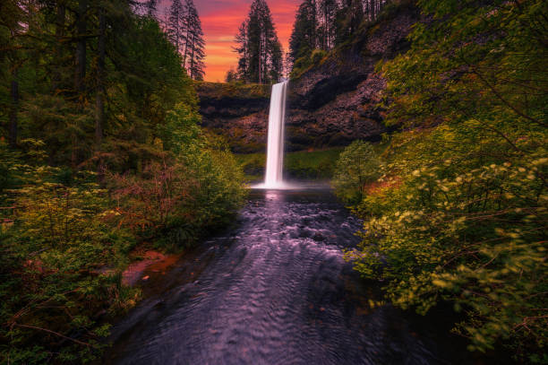 istock Sunset over South Falls in Silver Falls State Park, Oregon 1481866026