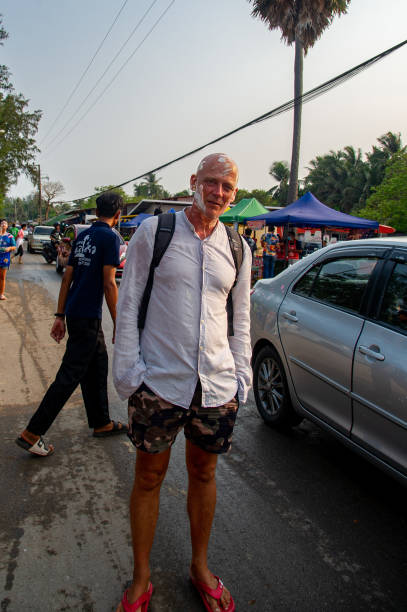 songkran wasserfest in thailand - thailand new years eve songkran buddhist new year stock-fotos und bilder