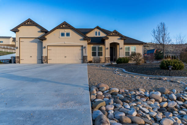 istock Home Exterior - South Idaho 1481973027