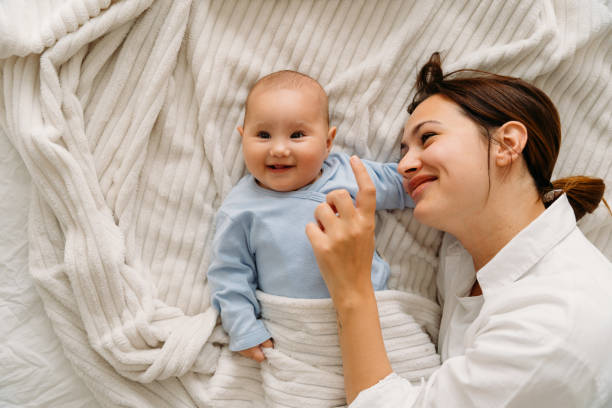 istock Mother bonding with her baby 1481973314