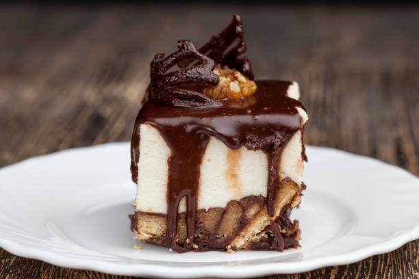 istock Creamy cheesecake with chocolate and cookies 1482004182