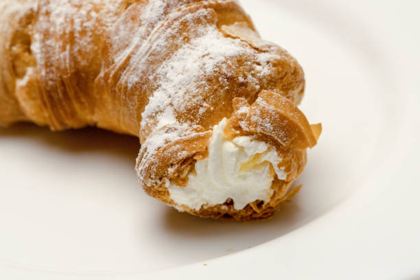 istock Agostini. Cake with cream, Italian pastries. 1482008666