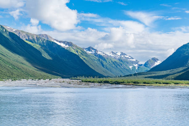 istock Mountains along the bay in Whittier, Alaska 1482041691